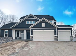 4611 Harbor View Dr, Grand Rapids, MI 49512
