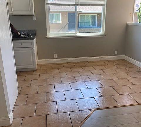 3rd image of 659 Kirkland Dr