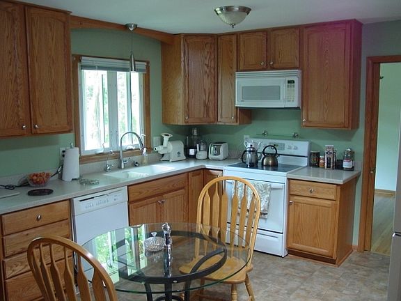 5th image of 5941 S Hill Dr