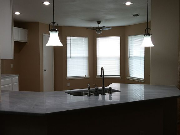 3rd image of 2468 McAdoo Ln