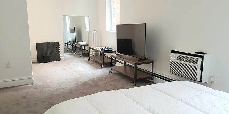Rented by Compass | media 11