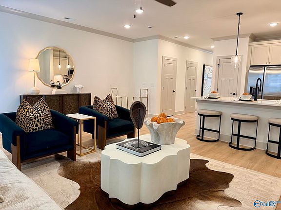 4th image of 2 Whispering Oaks #25