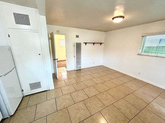4th image of 701-705 Bath St #308-310