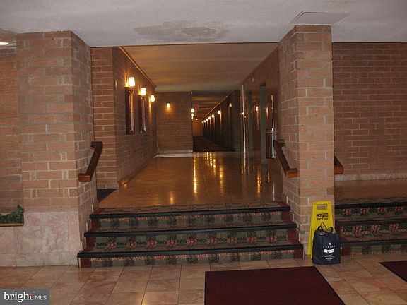 4th image of 3101 S Manchester St APT 613