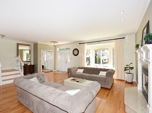 4th image of 5745 S Nordica Ave