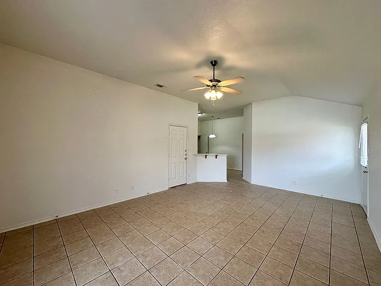 214 Dale Earnhardt Dr — Photo 4