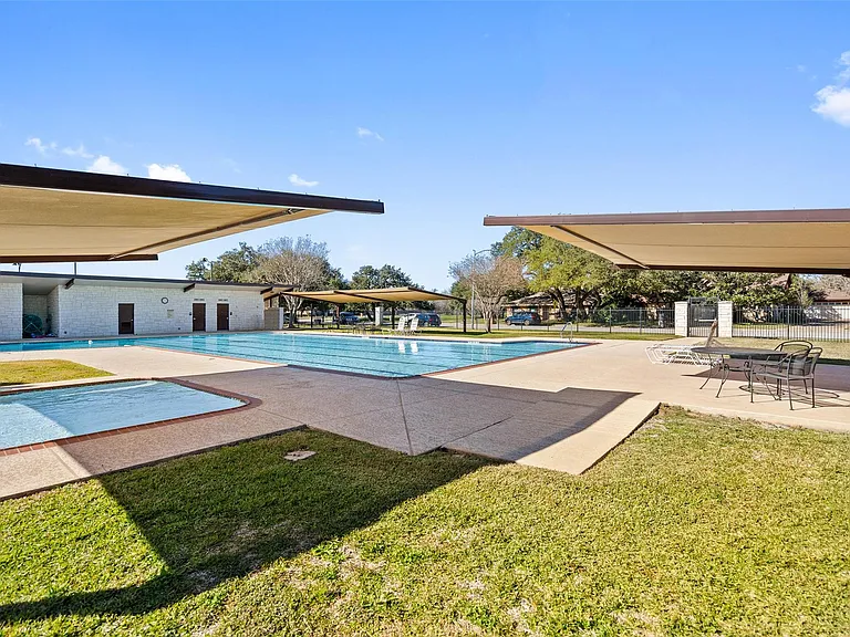 6906 One Oak Rd — Photo 33