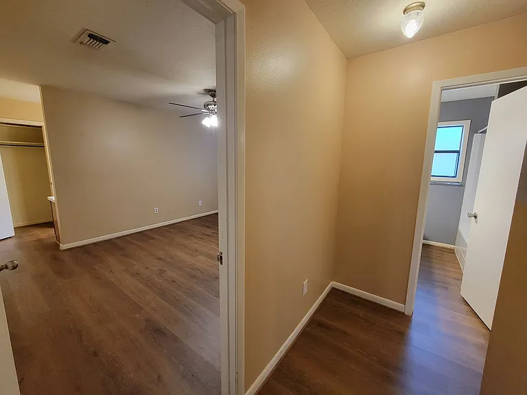 2603 Vicksburg Ct — Photo 8