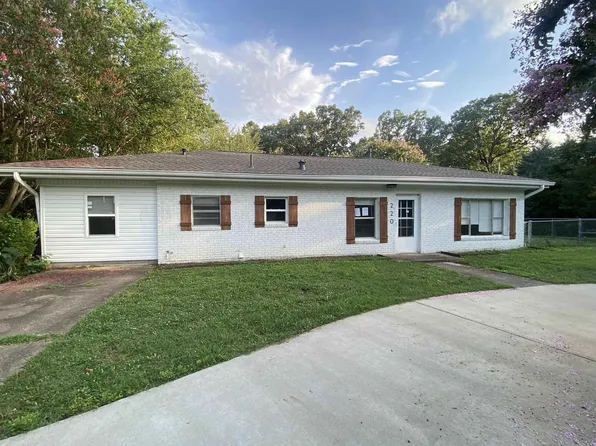 220 W 55th St, North Little Rock, AR 72118