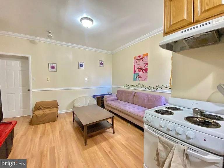 1849 N 17th St #5 — Photo 5
