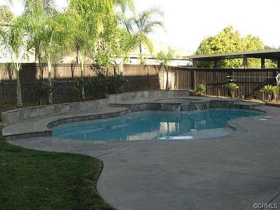 3rd image of 33571 Delphinium Ln