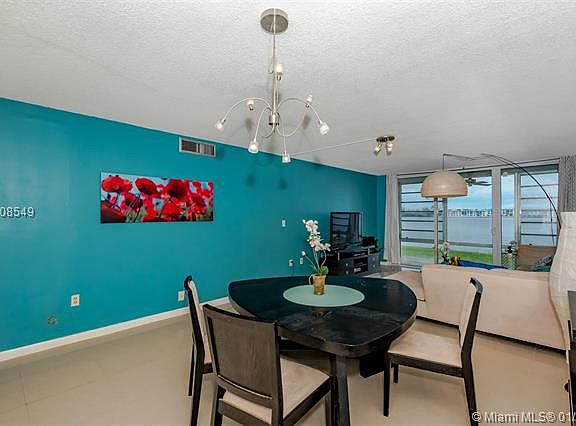 3rd image of 1175 Miami Gardens Dr #102