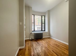 112 E 7th St APT ST2, New York, NY 10009