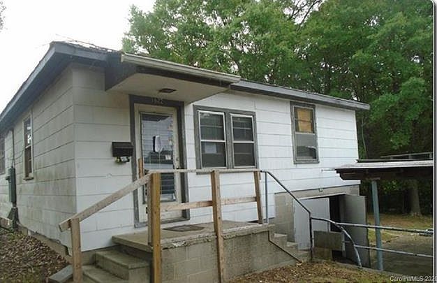 1st image of 1622 Craven St #174