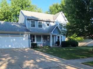 1071 Cochran St, Aurora, IL 60506