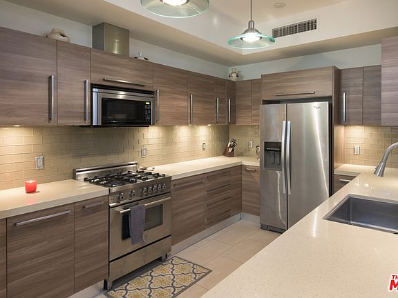 2nd image of 855 N Croft Ave APT 107