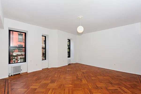 Rented by Aether Property Group | media 5