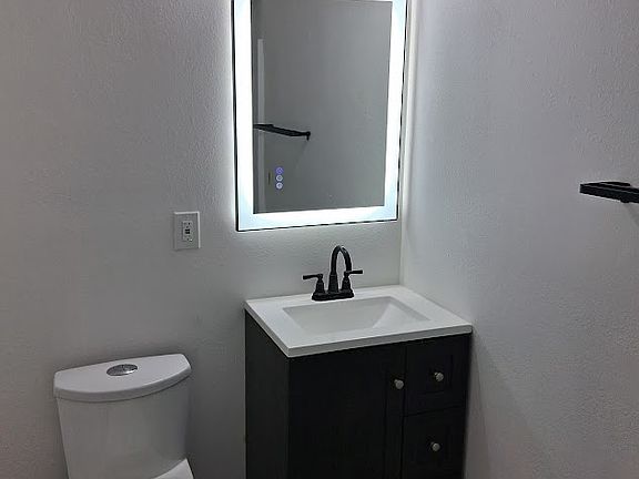5th image of 432 W 1st St #3