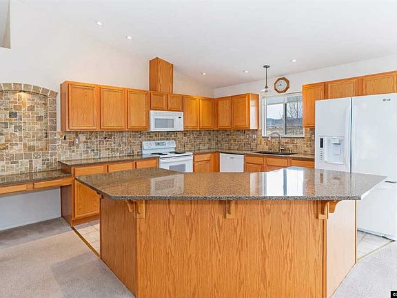 3rd image of 1400 Wagtail Ct