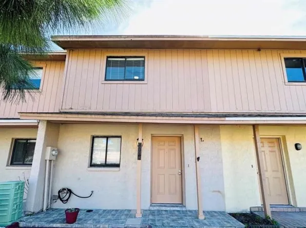 4010 Pine Limb Ct, Tampa, FL 33614