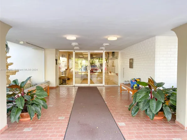 1750 NE 115th St APT 505, Miami, FL 33181