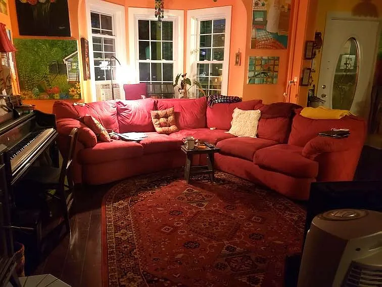 7 N Walnut St — Photo 2