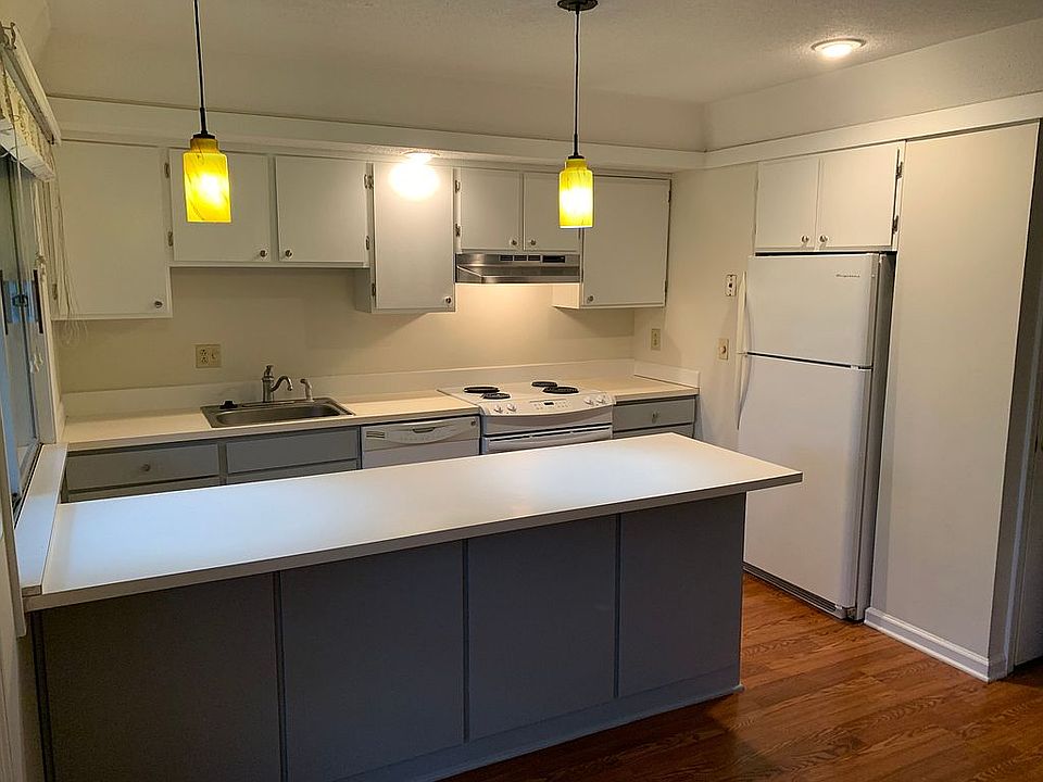 1st image of 5895 Park Ave