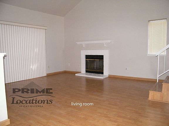 3rd image of 303 Canterbury Ave