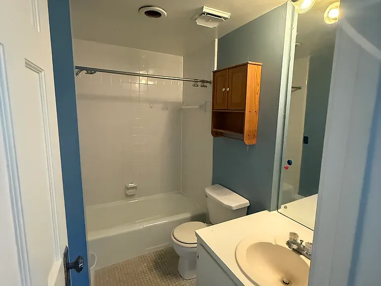 330 Commerce St #3 — Photo 8
