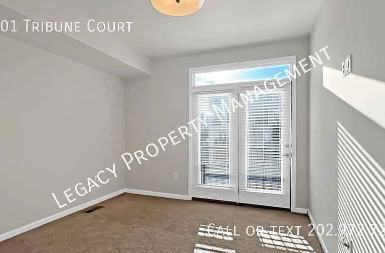 3201 Tribune Ct — Photo 9