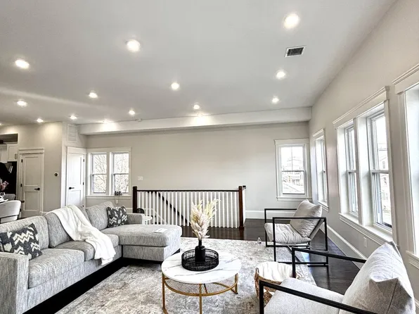 18 Woodbine St #2, Somerville, MA 02143