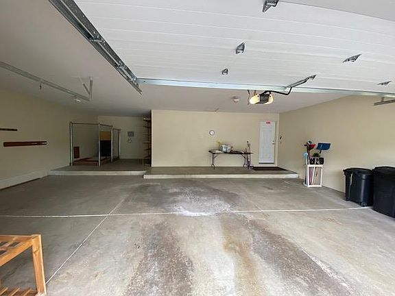 5th image of 5441 Silverthorn Ct