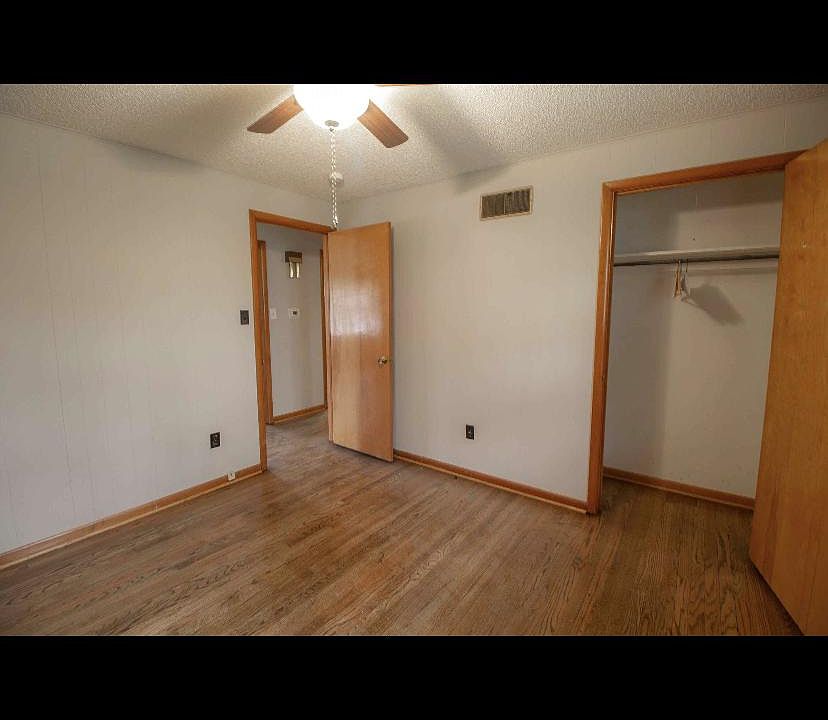 2nd image of 706 Sondra Ave
