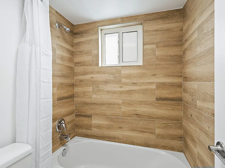 401 Southwind Dr #1 — Photo 5