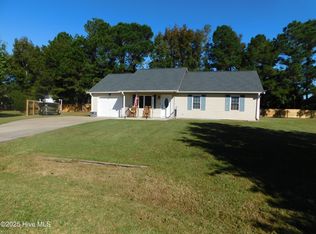 125 Green Tree Ln, Newport, NC 28570