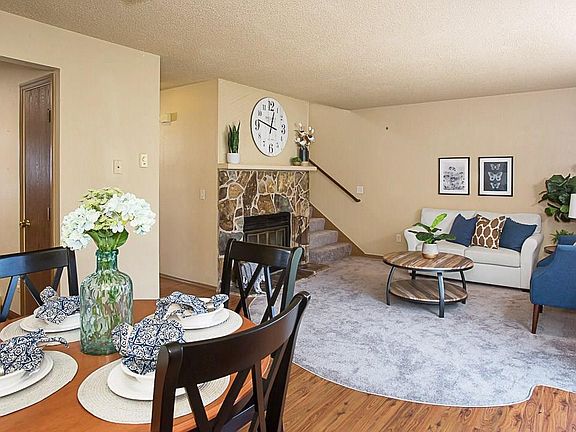3rd image of 3285 Canyon Dr Unit 29
