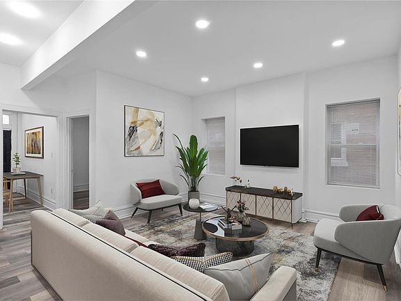 3rd image of 3516 Nebraska Ave