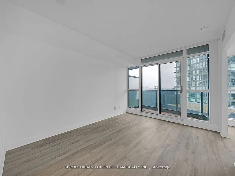 600 Fleet St #1901 — Photo 9