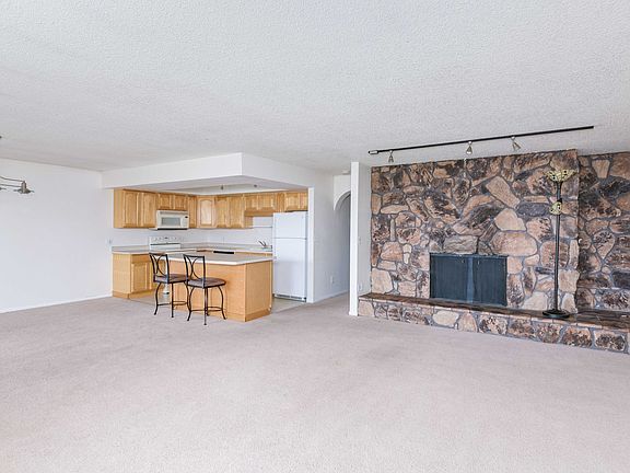 2nd image of 1606 Marika Rd APT 11