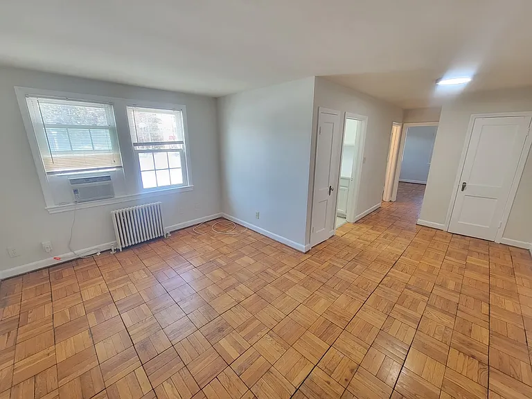 739 N Oakland St — Photo 7
