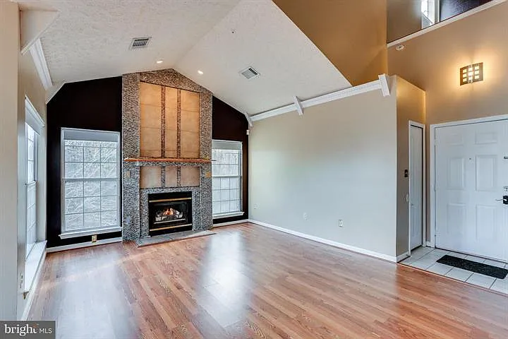 15602 Everglade Ln #301 — Photo 21
