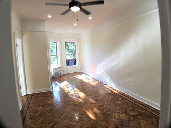 3rd image of 347 E 22nd St #2