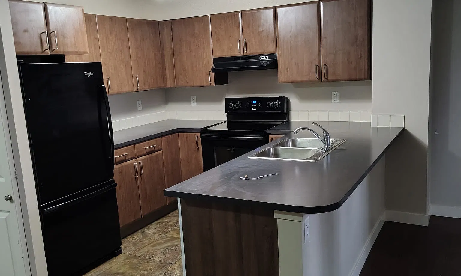 2 bed, $1,600 — Photo 2