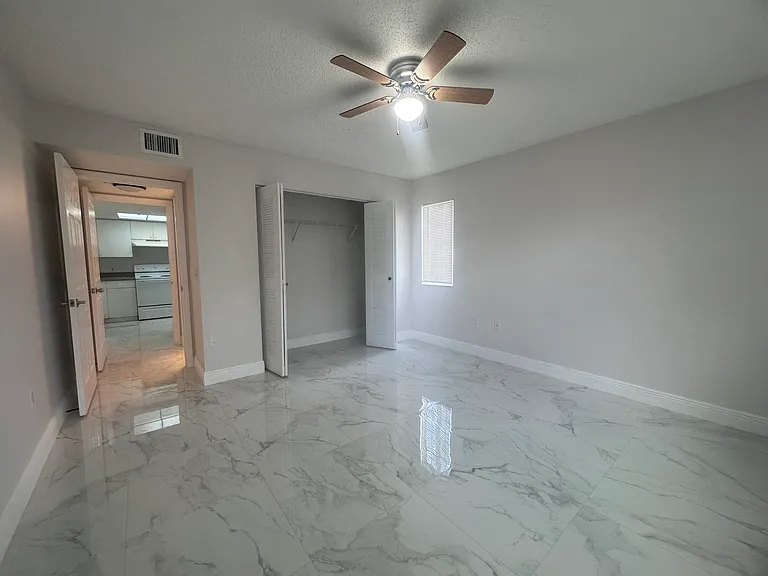 5011 Wiles Rd #207 — Photo 27