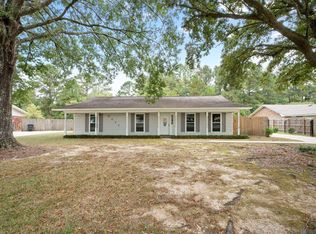 9823 Banway Dr, Greenwell Springs, LA 70739