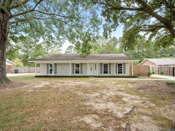 9823 Banway Dr, Greenwell Springs, LA 70739