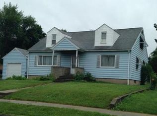 29 Harrison Ave, Chicopee, MA 01020