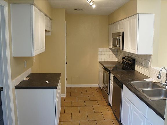 4th image of 16910 Vandergrift Dr