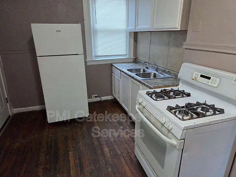 954 Hawthorne Ave #1 — Photo 9
