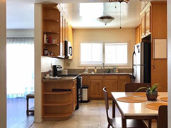 3rd image of 5232 Corteen Pl